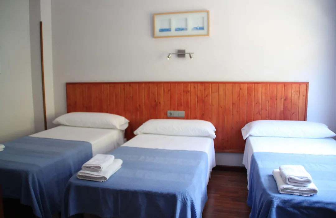 Hostal Cruce-1