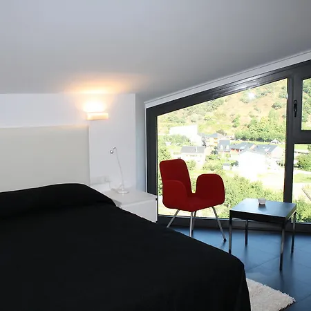 Hostal Tres Campanas-3